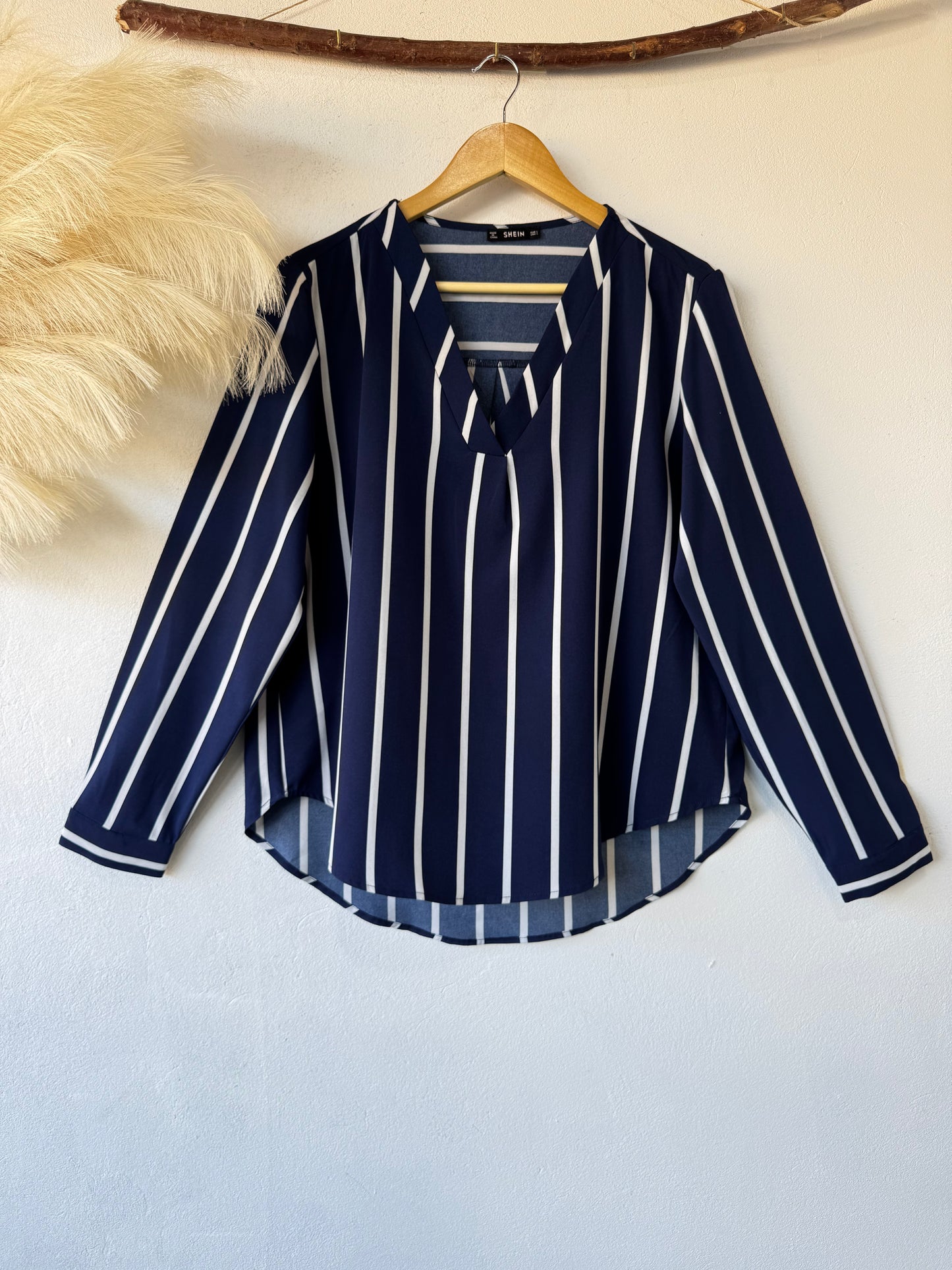 Blusa Rayas Azul Marino y Blanco