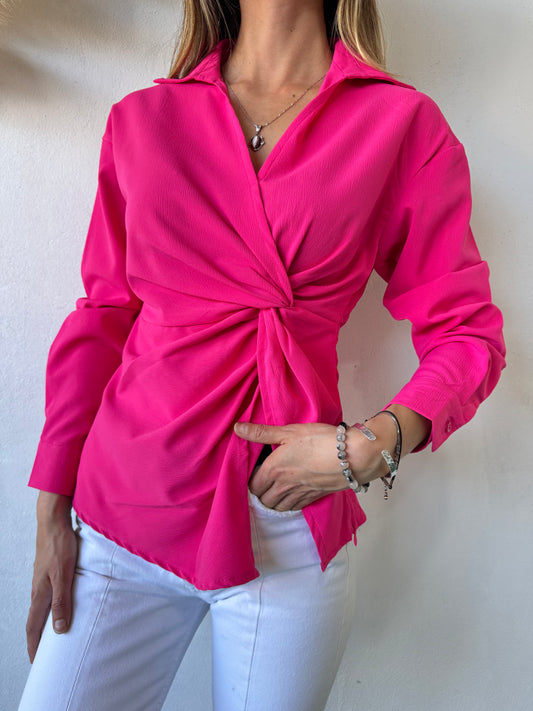 Blusa Fucsia con Detalle de Nudo