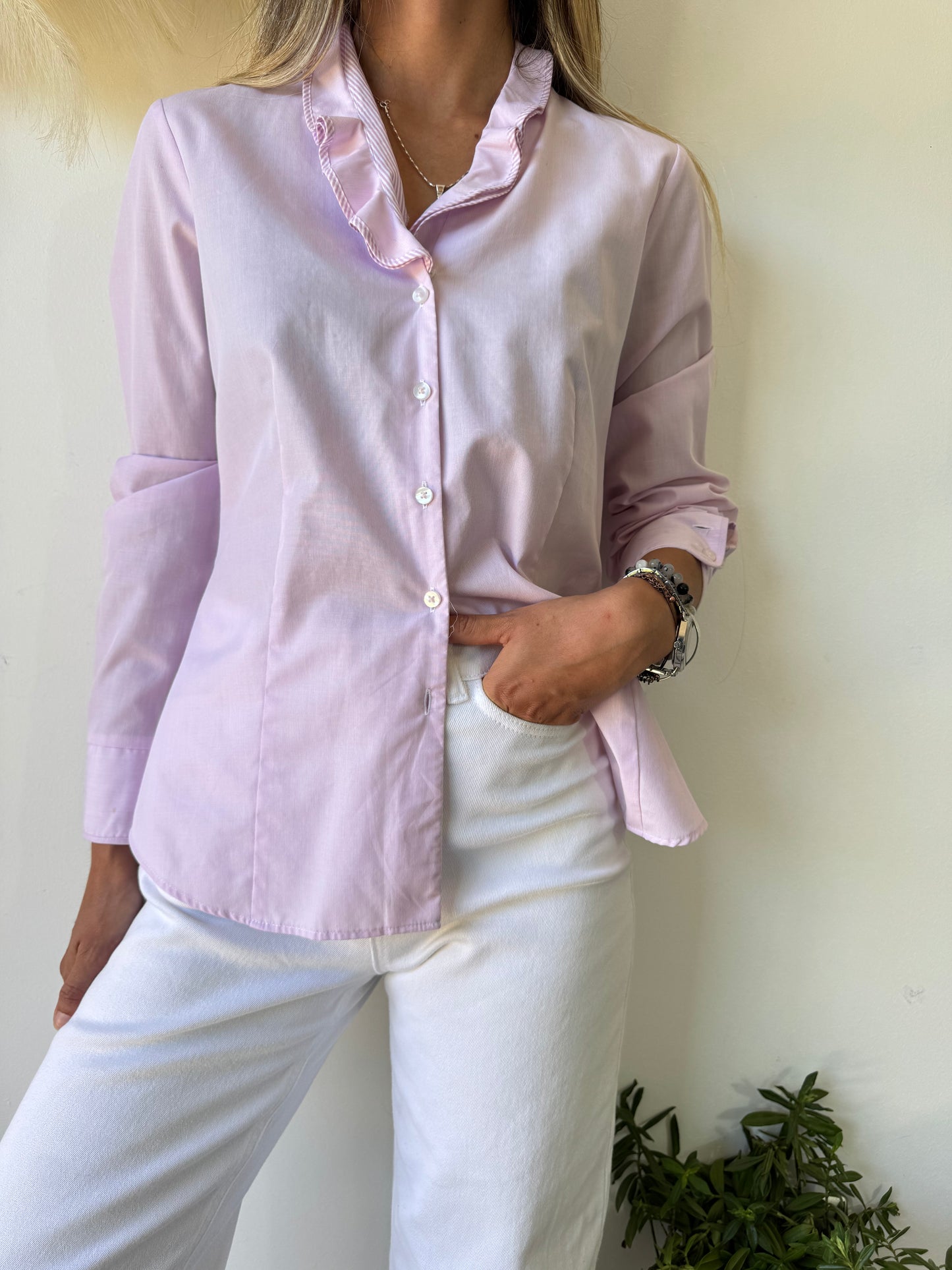 Blusa Lila con Detalle de  Volante