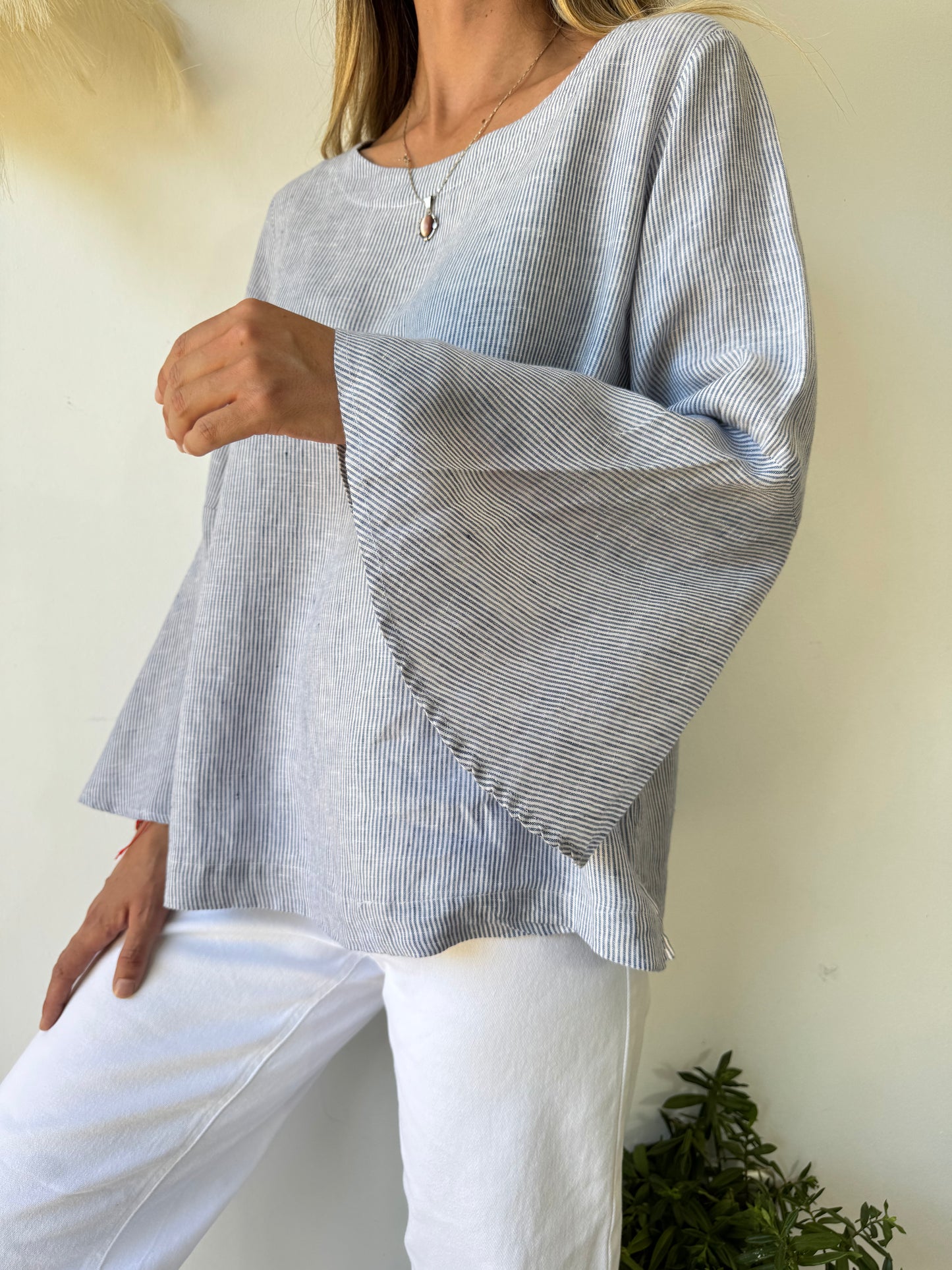 Blusa Lino con Mangas Amplias